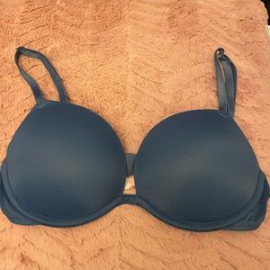 PINK Wear Everywhere Super Push-Up Bra